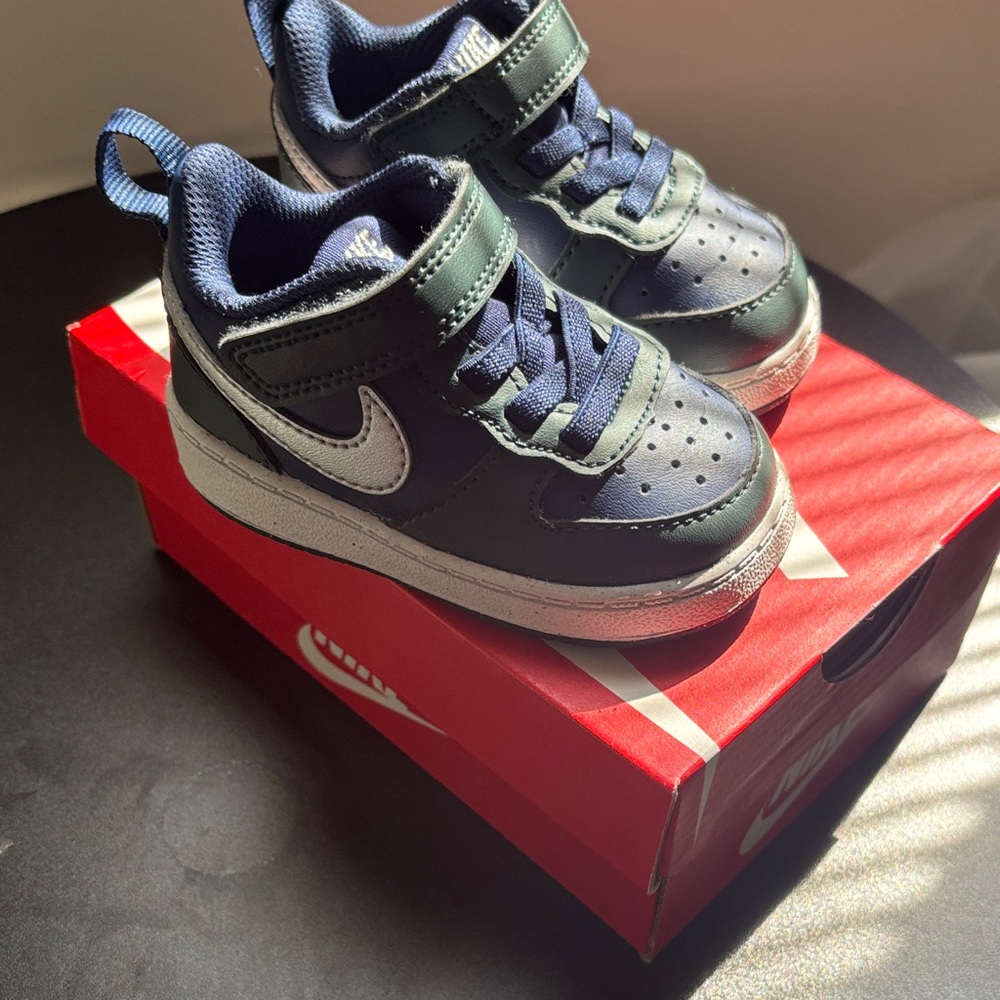 Nike Kids Navy Blue Sneakers